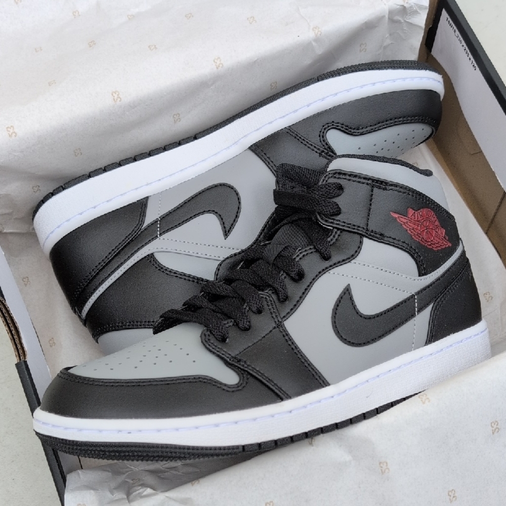Nike Air Jordan 1 Mid - Particle Grey - Men's Size 9.5 ( 554724-096 )